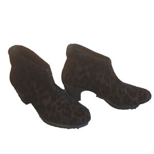 Toni Pons Finley Booties Cheetah Print Suede Pull-On Ankle Boots Size 6
